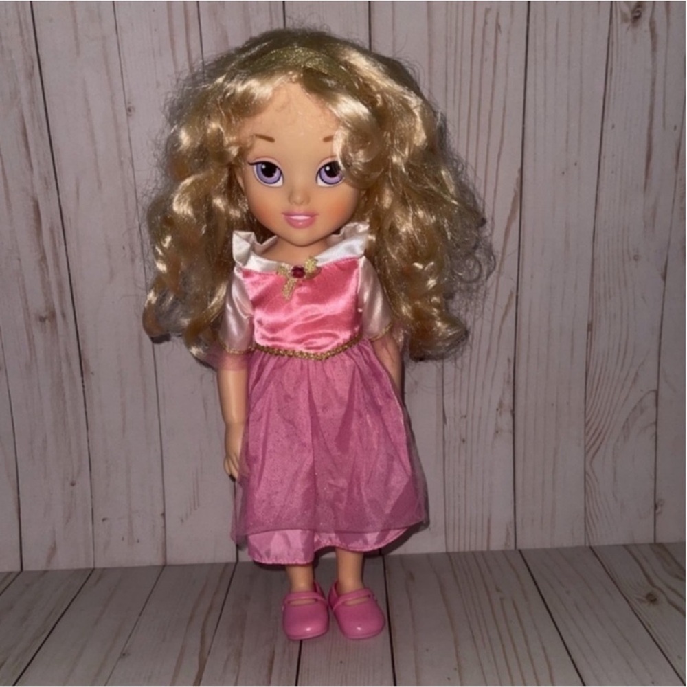 Disney Aurora 15” doll